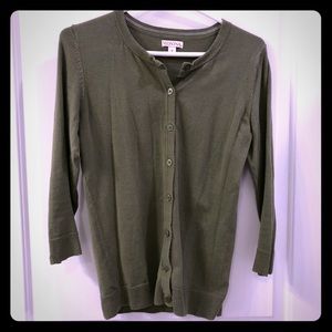 Three quarter sleeve cardigan